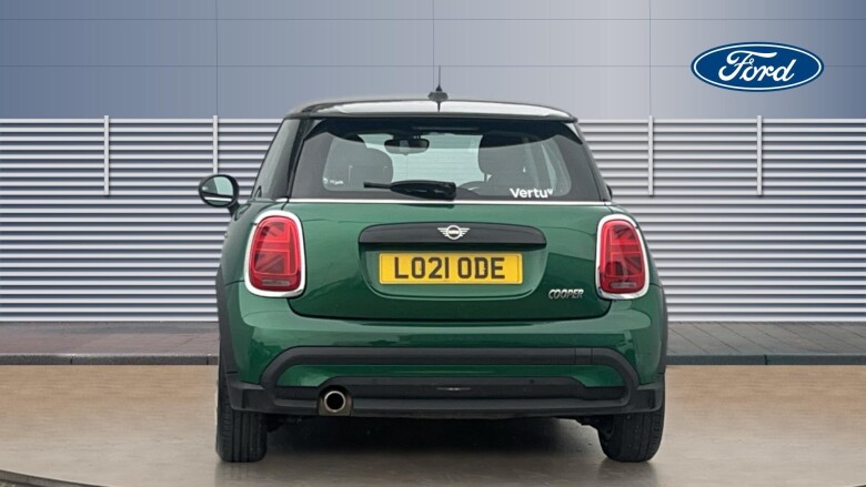 MINI Hatchback 1.5 Cooper Classic 3dr Petrol Hatchback